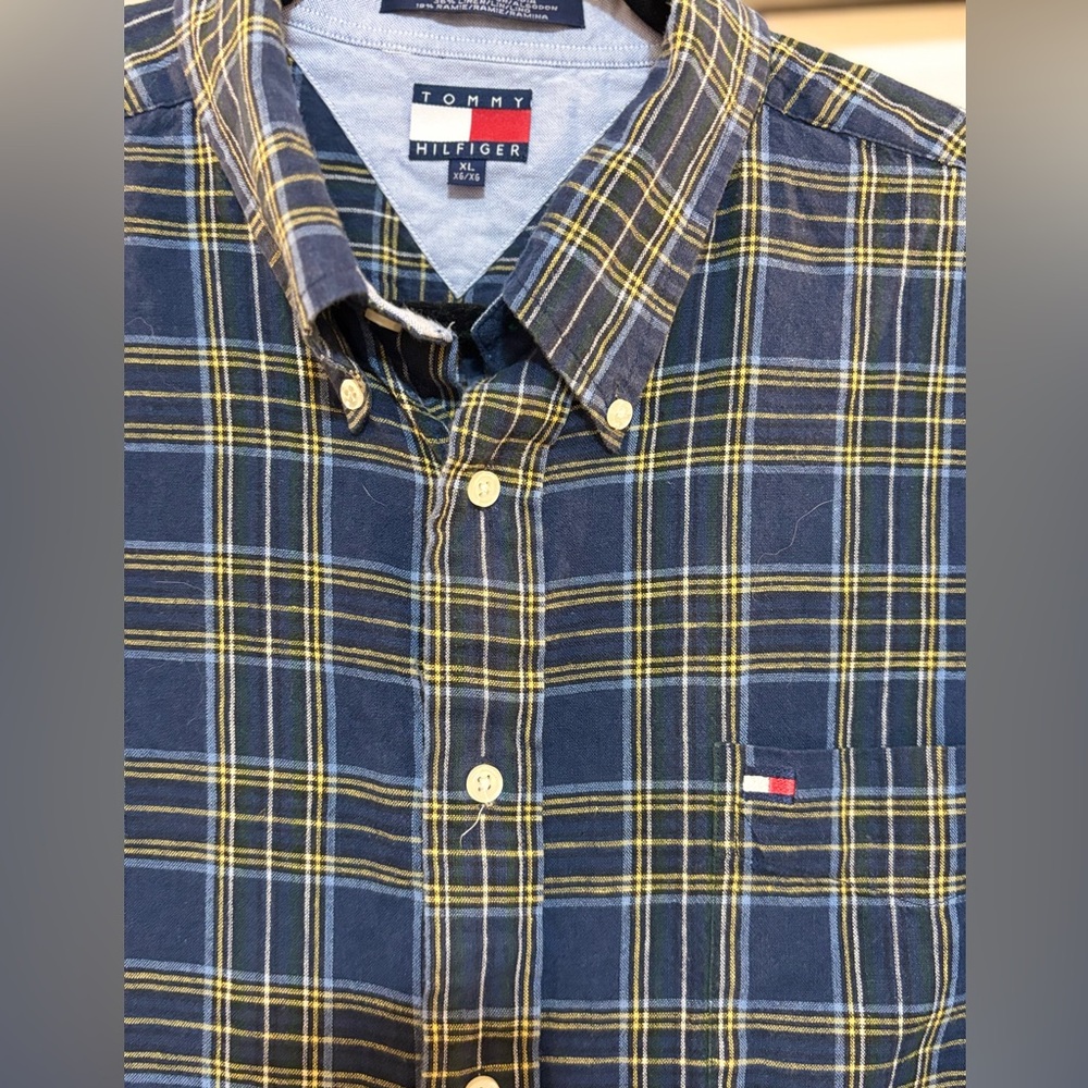 Bundle 2/$20 Tommy Hilfiger Mens Button Down Shirt XL